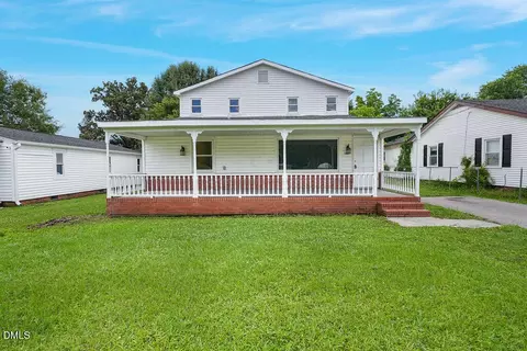 163 W Lillington St, Angier, NC 27501