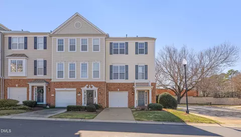 5529 Golden Arrow Ln, Raleigh, NC 27613