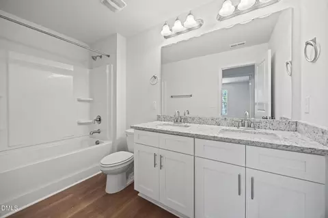 Bath - 2524 Rolling Pines Ave, Durham, NC 27703 photo 2 of 3