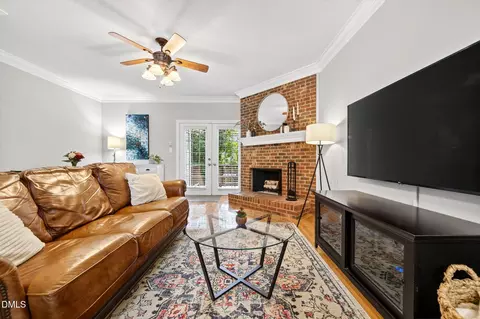 1404 Governors Ct, Raleigh, NC 27604
