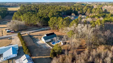 View/Area - 1869 Firetower Rd, Smithfield, NC 27577 photo 4 of 7