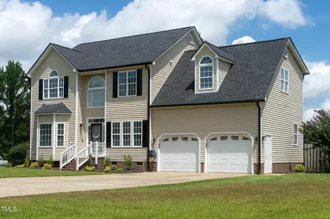 5564 Spence Plantation Ln, Holly Springs, NC 27540
