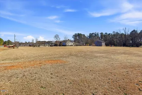 618 Phillips Rd, Selma, NC 27576 photo 5
