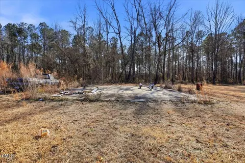 618 Phillips Rd, Selma, NC 27576 photo 9