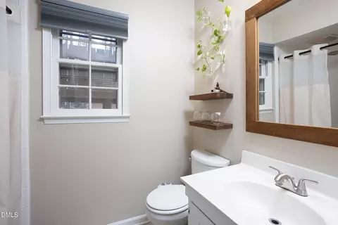 Bath - 1446 Clermont Rd, Durham, NC 27713 photo 1 of 4