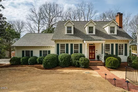 109 Oak Park Dr, Chapel Hill, NC 27517