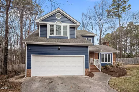 4 Jarvis Ct, Durham, NC 27703