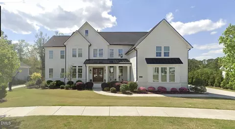 408 Addison Pond Dr, Holly Springs, NC 27540