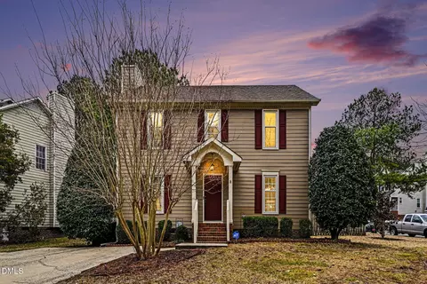10 Bridgeport Dr, Durham, NC 27713
