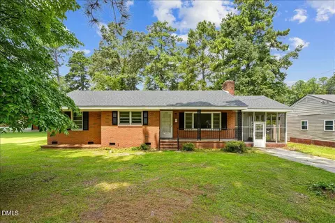 920 Cedarbrook Dr, Rocky Mount, NC 27803