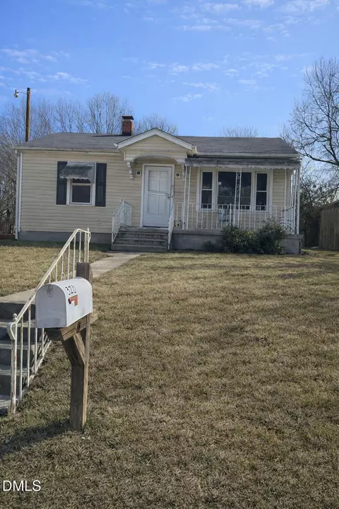 328 Mulberry St, Reidsville, NC 27320