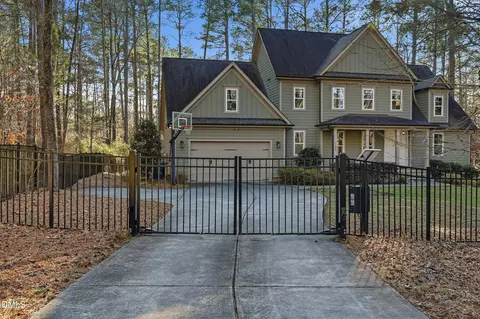 Exterior - 1609 W Cornwallis Rd, Durham, NC 27705 photo 2 of 7