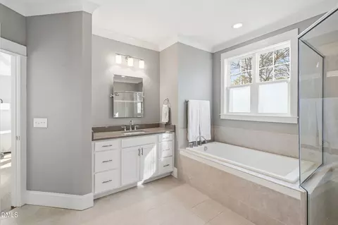Bath - 1609 W Cornwallis Rd, Durham, NC 27705 photo 2 of 4
