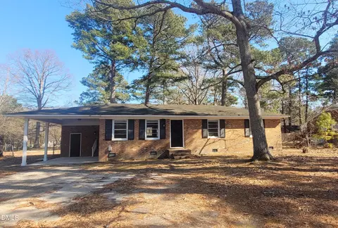 403 Huntington Rd, Tarboro, NC 27886