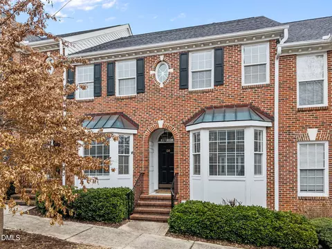 120 Nolen Ln, Chapel Hill, NC 27516