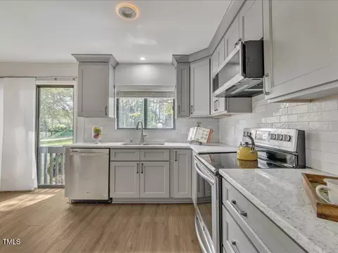 Kitchen - 717 E Millbrook Rd, Raleigh, NC 27609 photo 5 of 5