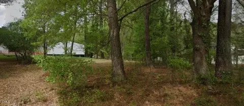 912 Estes Ln, Holly Springs, NC 27540