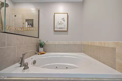 Bath - 209 Windfield Ct, Raleigh, NC 27615 photo 3 of 5