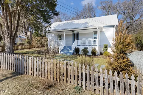 314 W Queen St, Hillsborough, NC 27278