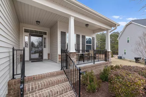 199 Red Angus Dr, Smithfield, NC 27577 photo 2