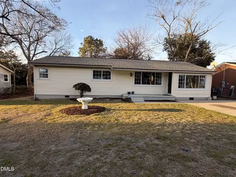 503 Spring Ave, Spring Lake, NC 28390