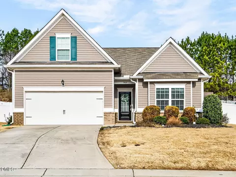 1460 Abercorn Ln, Sanford, NC 27330