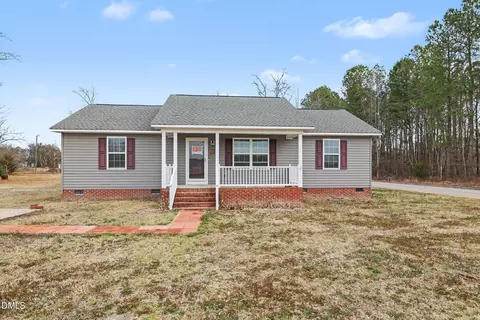 7261 Clara St, Wade, NC 28395