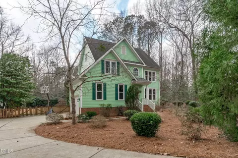 8132 Robincrest Ct, Fuquay Varina, NC 27526