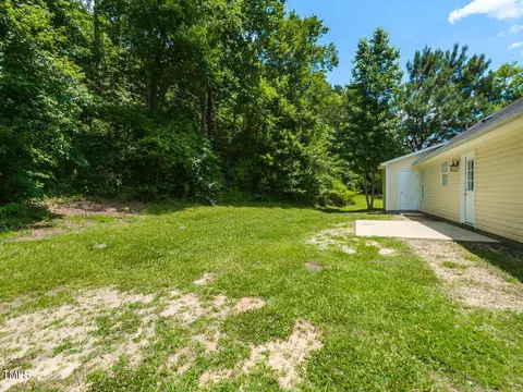 Exterior - 381 Gray Ghost St, Benson, NC 27504 photo 7 of 7