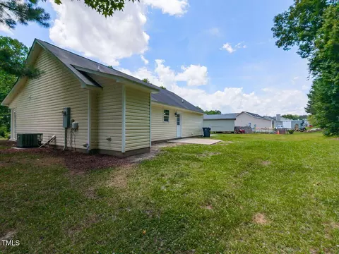 Exterior - 381 Gray Ghost St, Benson, NC 27504 photo 5 of 7