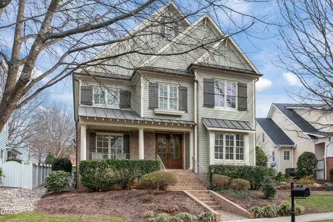 514 Wayne Dr, Raleigh, NC 27608