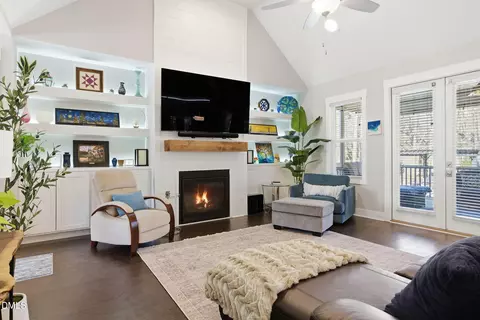 Living - 200 Reese Dr, Willow Spring, NC 27592 photo 2 of 4