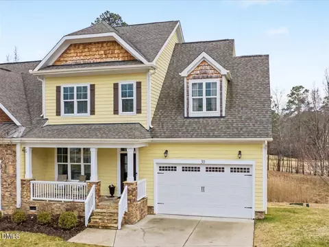 30 Grandwood Cir, Durham, NC 27712