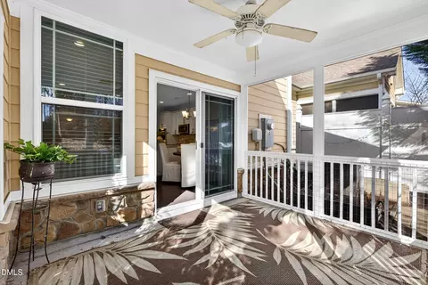 Exterior - 109 Willow View Ln, Apex, NC 27539 photo 6 of 14