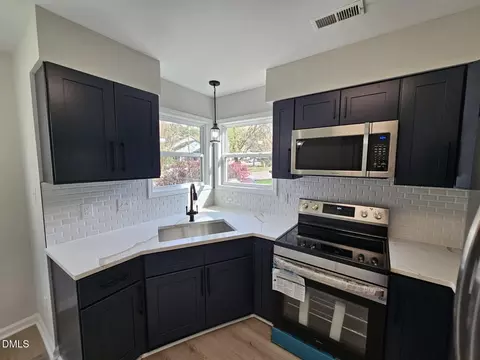 Kitchen - 4409 Roller Ct, Raleigh, NC 27604 photo 7 of 11