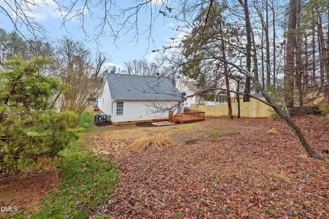 140 Melksham Rd, Wake Forest, NC 27587 photo 3