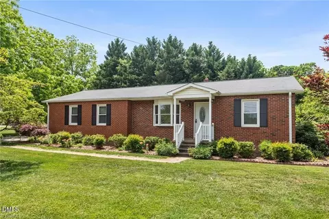 149 Martin St, Elon, NC 27244