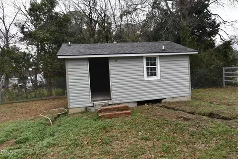 Other - 405 E Cole St, Dunn, NC 28334 photo 8 of 17