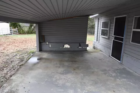 Exterior - 405 E Cole St, Dunn, NC 28334 photo 2 of 9
