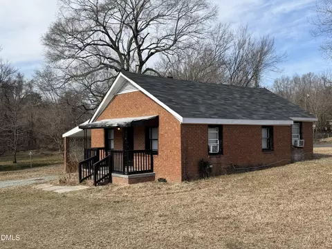 1222 Rauhut St, Burlington, NC 27217