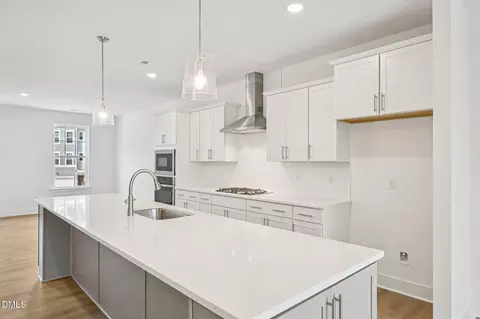10904 Bayflower Way, Raleigh, NC 27617