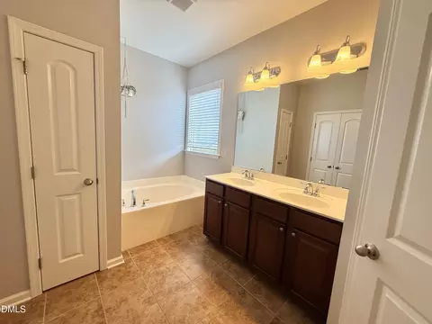 Bath - 819 Ember Dr, Durham, NC 27703 photo 5 of 7