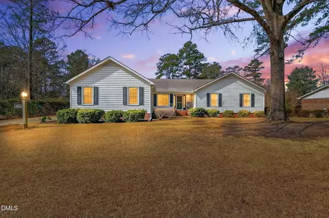 80 Howard Ln, Lillington, NC 27546