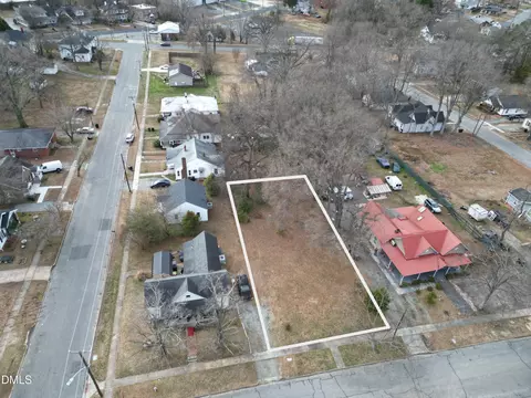 211 Gilmer St, Burlington, NC 27217