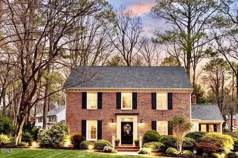 8304 N Crestwyck Ct, Raleigh, NC 27615