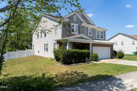 3304 Mackinac Island Ln, Raleigh, NC 27610