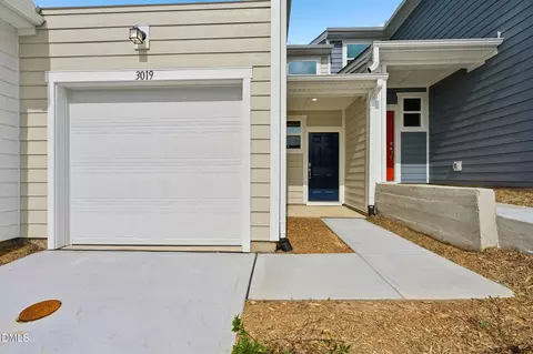 3019 Chrys St, Durham, NC 27704 photo 4