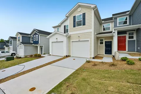 3019 Chrys St, Durham, NC 27704 photo 2