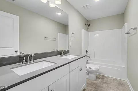 Bath - 337 Avery Meadows Dr, Smithfield, NC 27577 photo 4 of 4