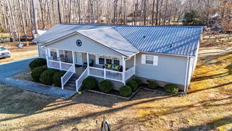 3824 Poplar Dr, Efland, NC 27243